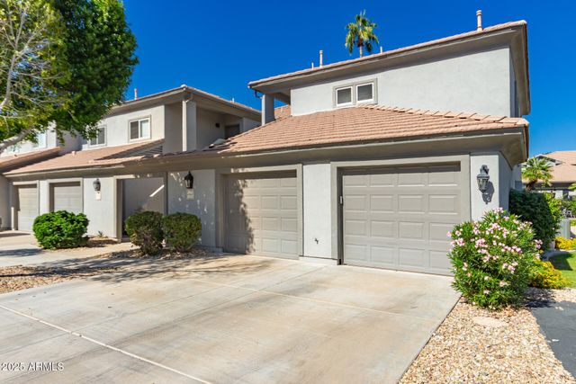 7401 W ARROWHEAD CLUBHOUSE Drive 2041, Glendale, AZ 85308