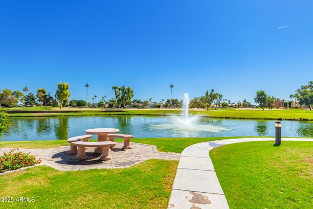 7401 W ARROWHEAD CLUBHOUSE Drive 2041, Glendale, AZ 85308