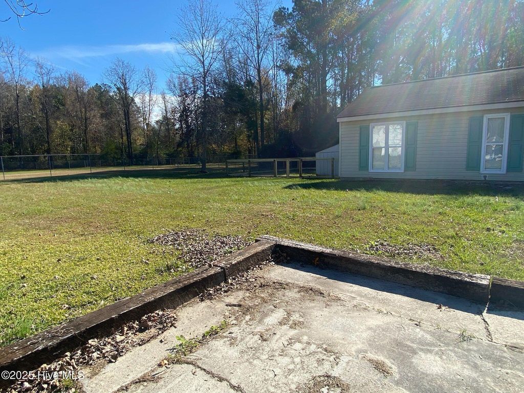 963 Ramsey Road, Jacksonville, NC 28546