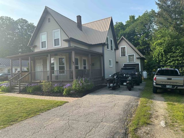 8 Main Street, Raymond, NH 03077