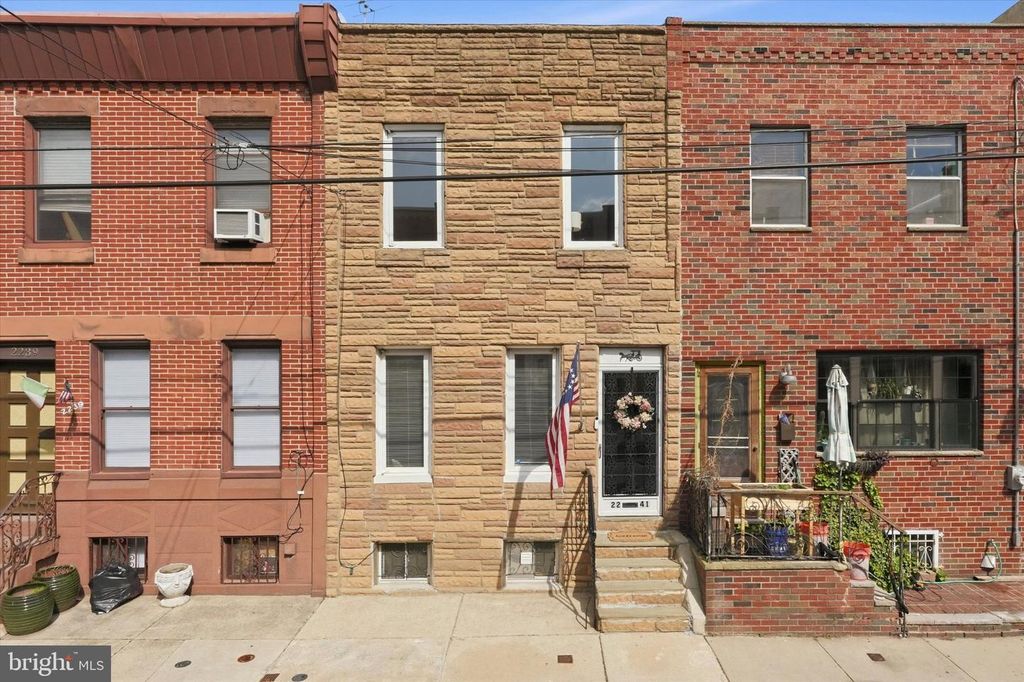 2241 S CARLISLE ST, Philadelphia, PA 19145