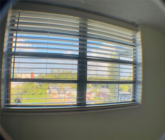 12590 NE 16th Avenue 610, North Miami, FL 33161