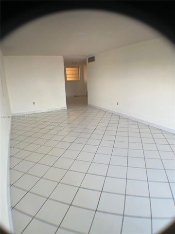 12590 NE 16th Avenue 610, North Miami, FL 33161
