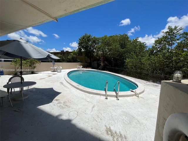 12590 NE 16th Avenue 610, North Miami, FL 33161