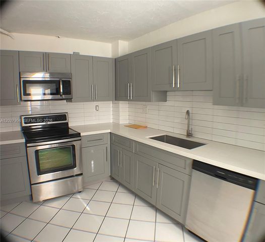 12590 NE 16th Avenue 610, North Miami, FL 33161