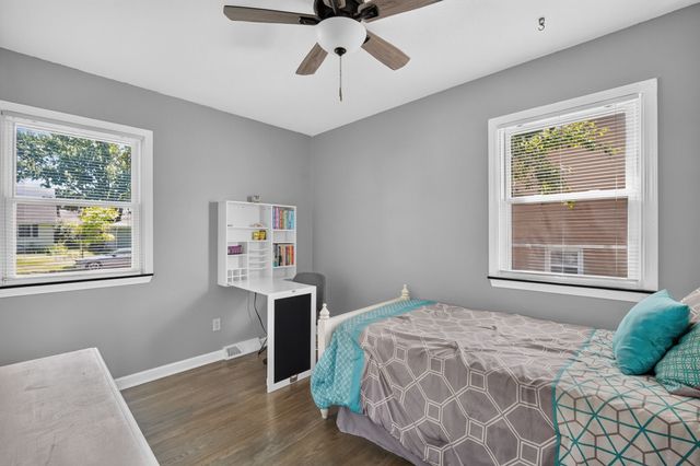 2415 Melrose Avenue, Ames, IA 50010