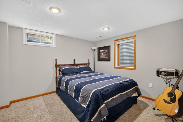 2415 Melrose Avenue, Ames, IA 50010