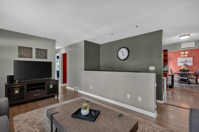 2415 Melrose Avenue, Ames, IA 50010