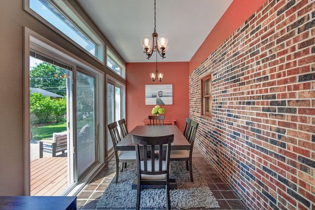 2415 Melrose Avenue, Ames, IA 50010