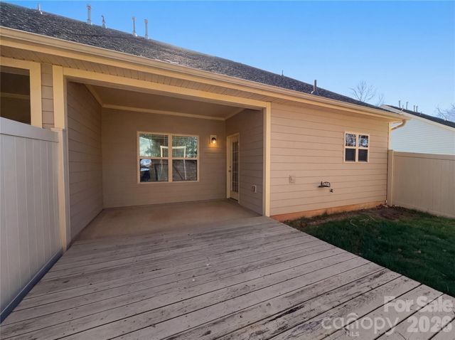 112 Coral Lane, Mooresville, NC 28117