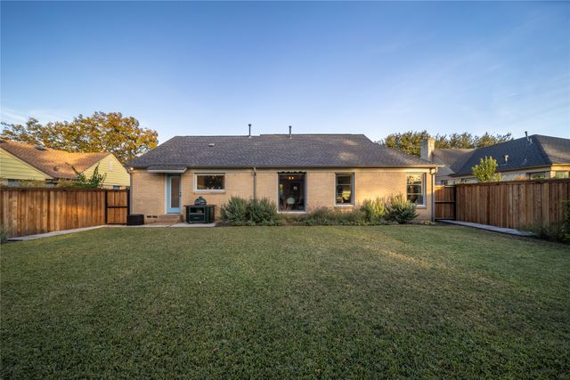 627 N Oak Cliff Boulevard, Dallas, TX 75208