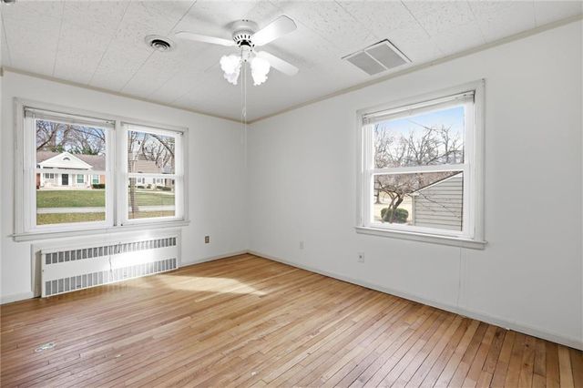 9622 Sagamore Road, Leawood, KS 66206