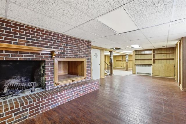 9622 Sagamore Road, Leawood, KS 66206