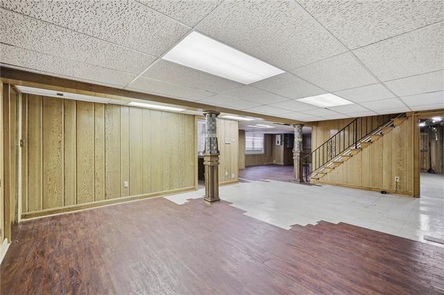 9622 Sagamore Road, Leawood, KS 66206