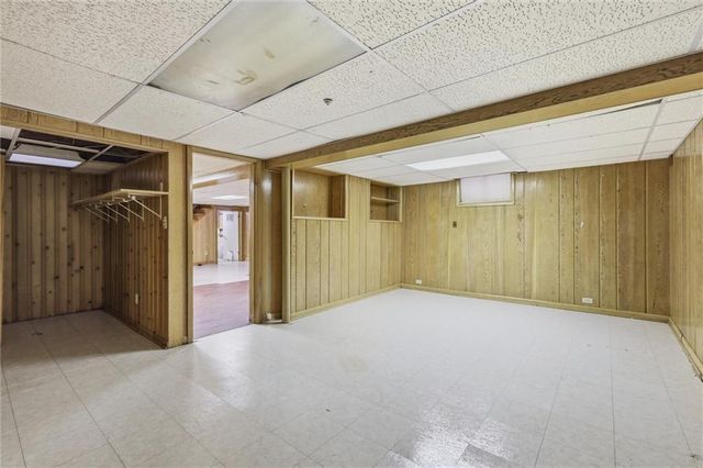 9622 Sagamore Road, Leawood, KS 66206