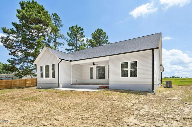 776 Shade Tree Road, Benson, NC 27504