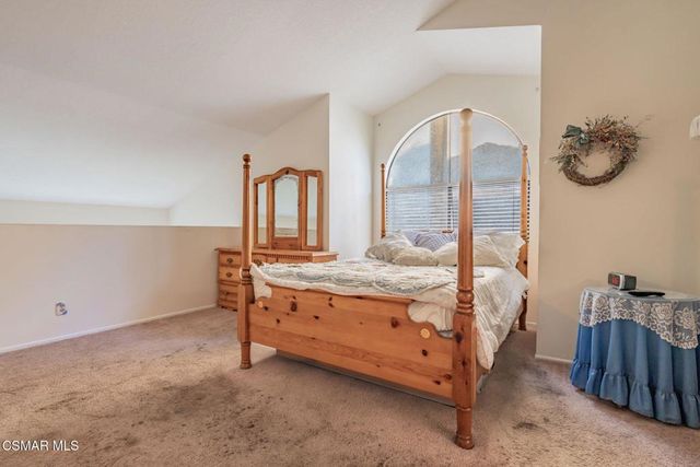 5704 Skyview Way E, Agoura Hills, CA 91301