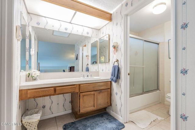 5704 Skyview Way E, Agoura Hills, CA 91301