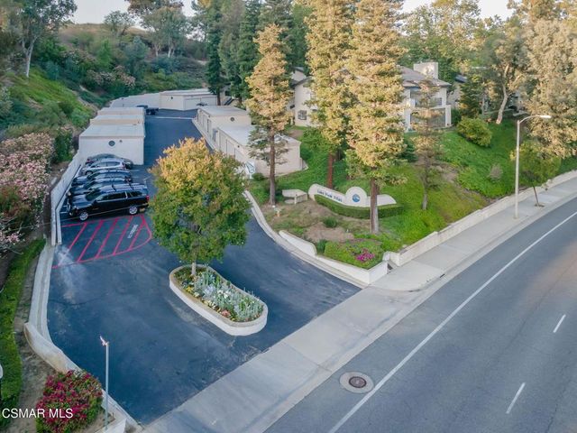 5704 Skyview Way E, Agoura Hills, CA 91301