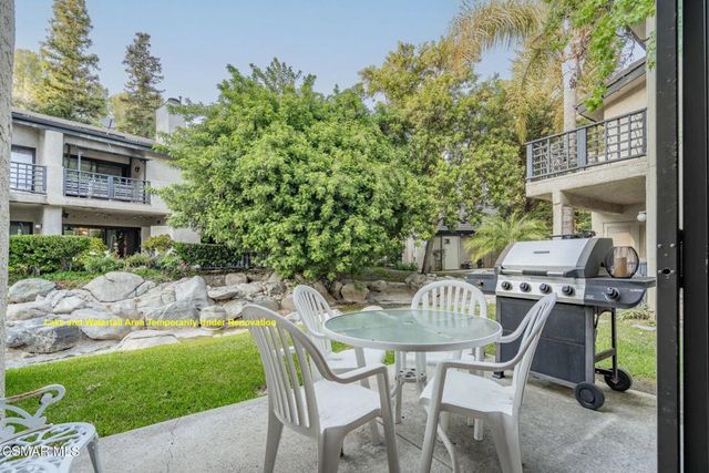 5704 Skyview Way E, Agoura Hills, CA 91301