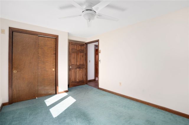 11 Renfrew Avenue, Middletown, RI 02842