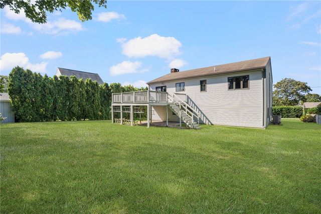 11 Renfrew Avenue, Middletown, RI 02842