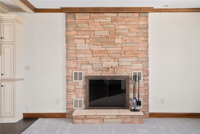 11 Renfrew Avenue, Middletown, RI 02842
