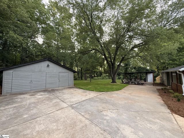 653 Enoree Road, Travelers Rest, SC 29690