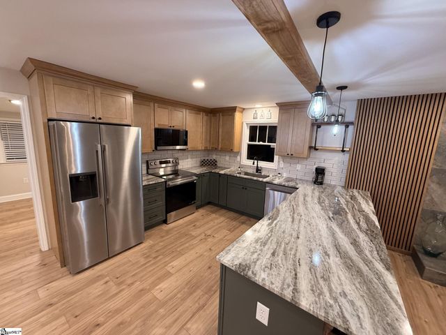653 Enoree Road, Travelers Rest, SC 29690