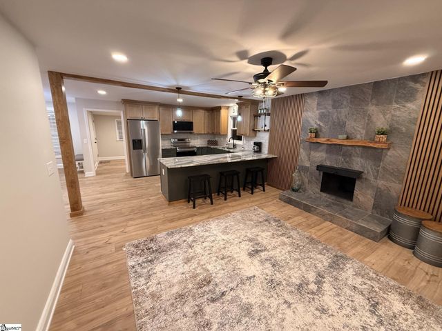 653 Enoree Road, Travelers Rest, SC 29690