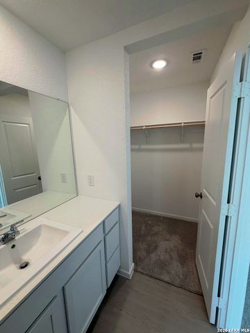 7637 Barcelo Way, San Antonio, TX 78263