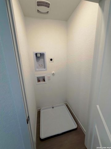 7637 Barcelo Way, San Antonio, TX 78263