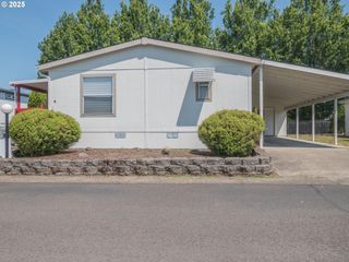 900 Ne FRANCIS Ave 4, Gresham, OR 97030