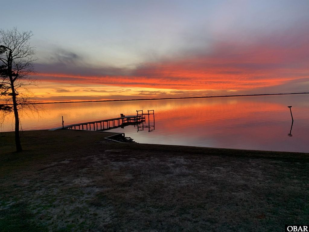 Image 34 of property listing at 100 Mill Point Lot 31, Kitty Hawk, NC 27949