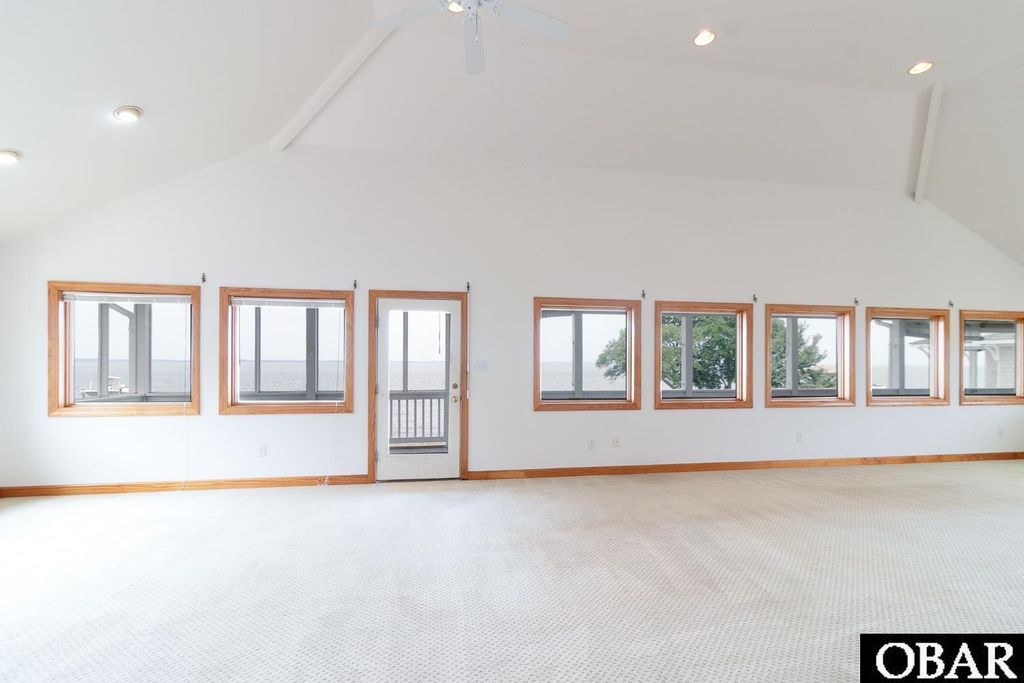 Image 45 of property listing at 100 Mill Point Lot 31, Kitty Hawk, NC 27949