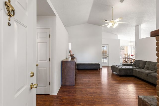 9604 Palomita Court NW, Albuquerque, NM 87114