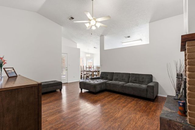 9604 Palomita Court NW, Albuquerque, NM 87114