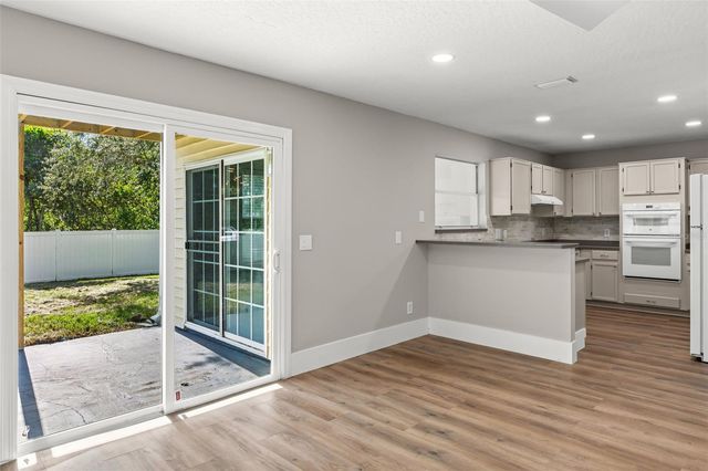 11462 COMMERCIAL STREET, Orlando, FL 32836