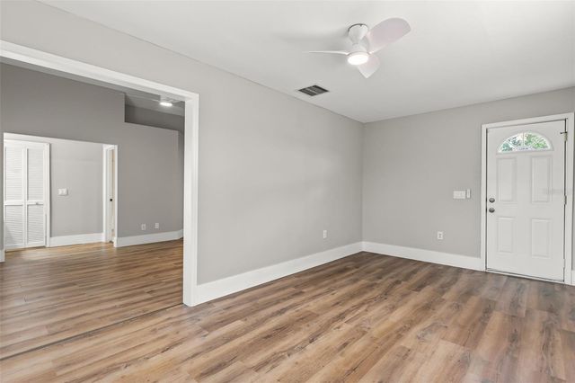 11462 COMMERCIAL STREET, Orlando, FL 32836