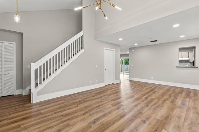 11462 COMMERCIAL STREET, Orlando, FL 32836