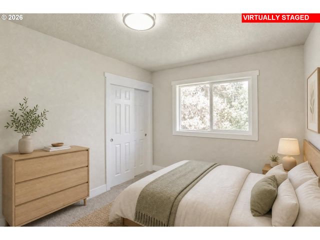 13574 Jason Lee Dr, Oregon City, OR 97045