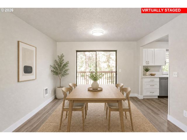 13574 Jason Lee Dr, Oregon City, OR 97045