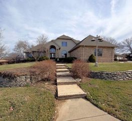 401 S Country Estates Drive, Salina, KS 67401