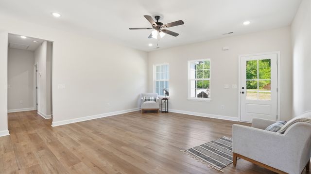 319 Bains Rd, Hillsboro, TN 37342