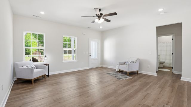 319 Bains Rd, Hillsboro, TN 37342
