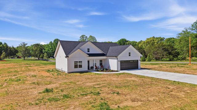 319 Bains Rd, Hillsboro, TN 37342