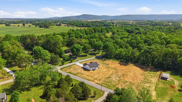 319 Bains Rd, Hillsboro, TN 37342