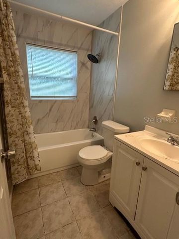 10405 N JASMINE AVENUE A, Tampa, FL 33612