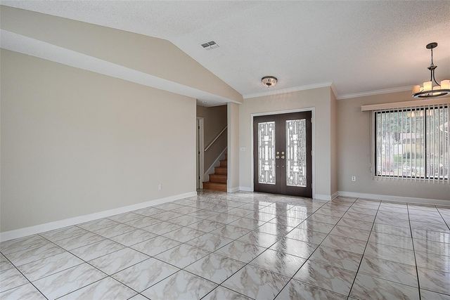 2876 LAKE VALENCIA BOULEVARD E, Palm Harbor, FL 34684
