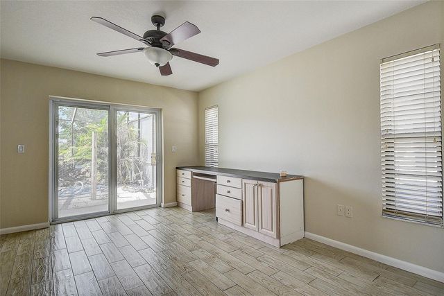 2876 LAKE VALENCIA BOULEVARD E, Palm Harbor, FL 34684
